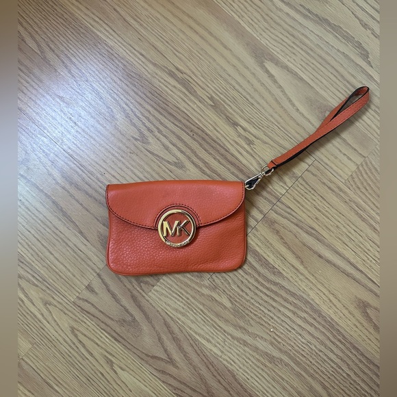 Michael Kors orange wristlet - Picture 2 of 4
